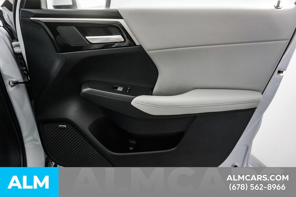 Used 2025 White Mitsubishi SE image 42