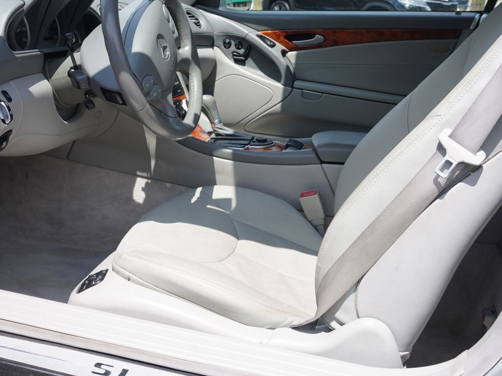 Used 2005 Silver Mercedes-Benz SL 500 image 21