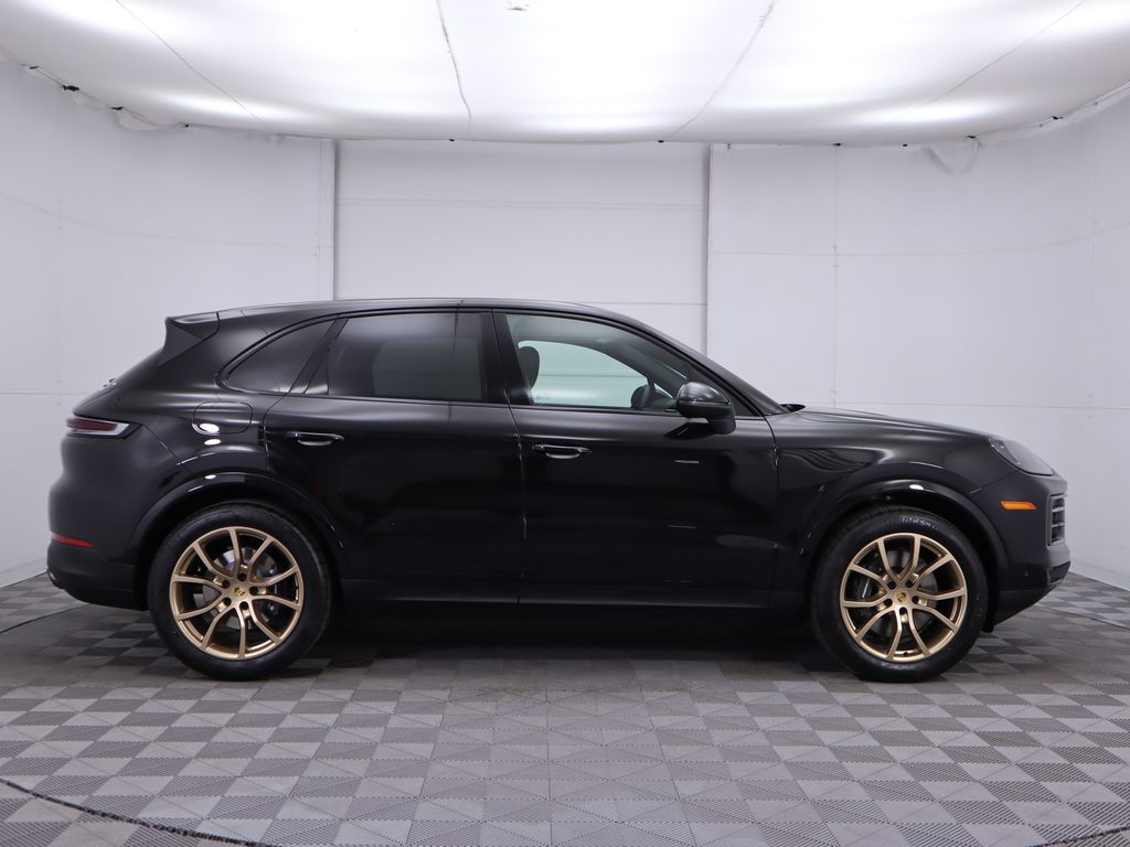 2024 Porsche Cayenne  4