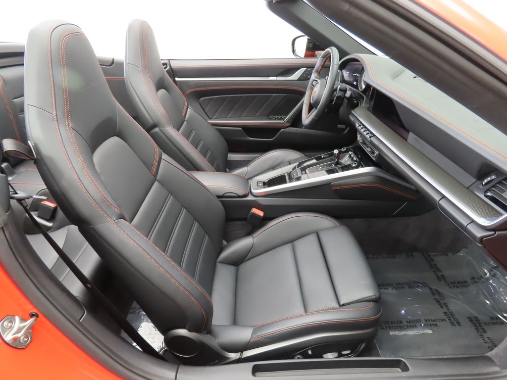 Thumbnail: 2022 Porsche 911 - 27