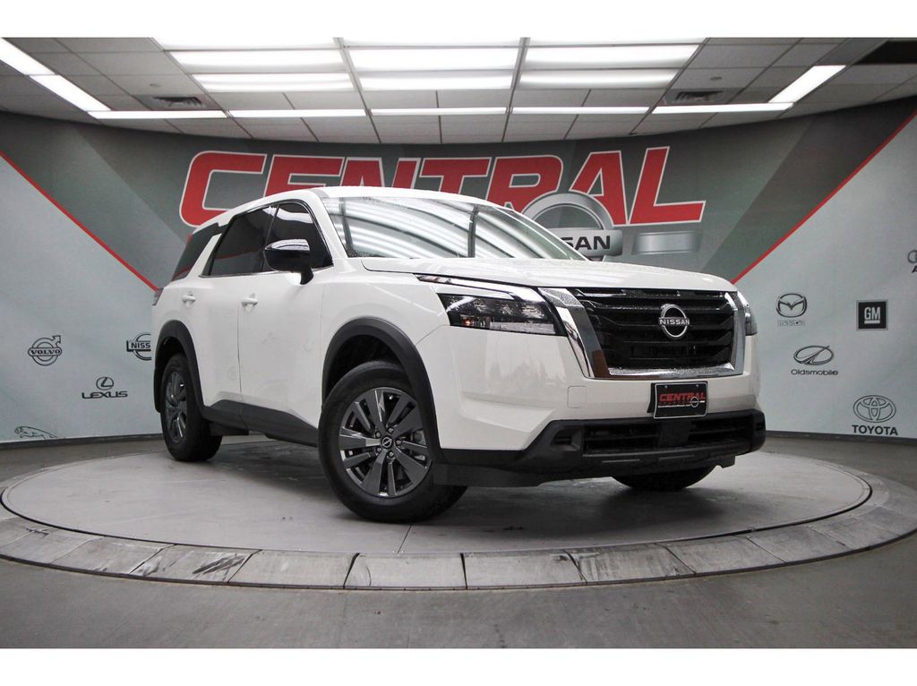 2025 Nissan Pathfinder S - 0