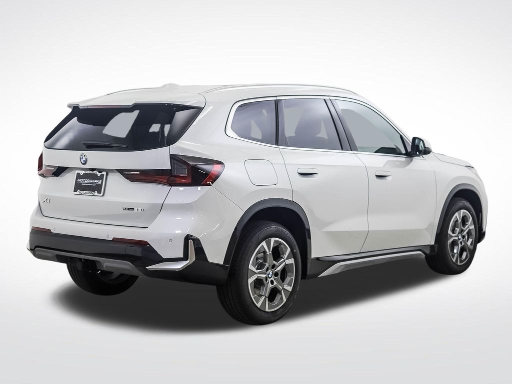 Thumbnail: 2026 BMW X1 - 5