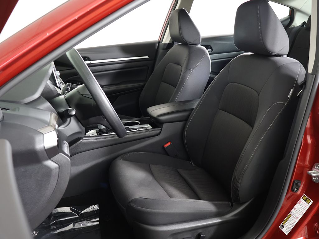 Used 2023 Red Nissan 2.5 SV image 27