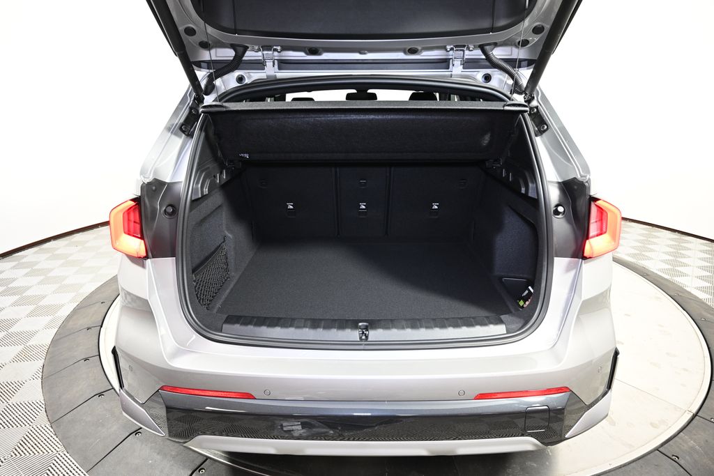 Thumbnail: 2026 BMW X1 - 10