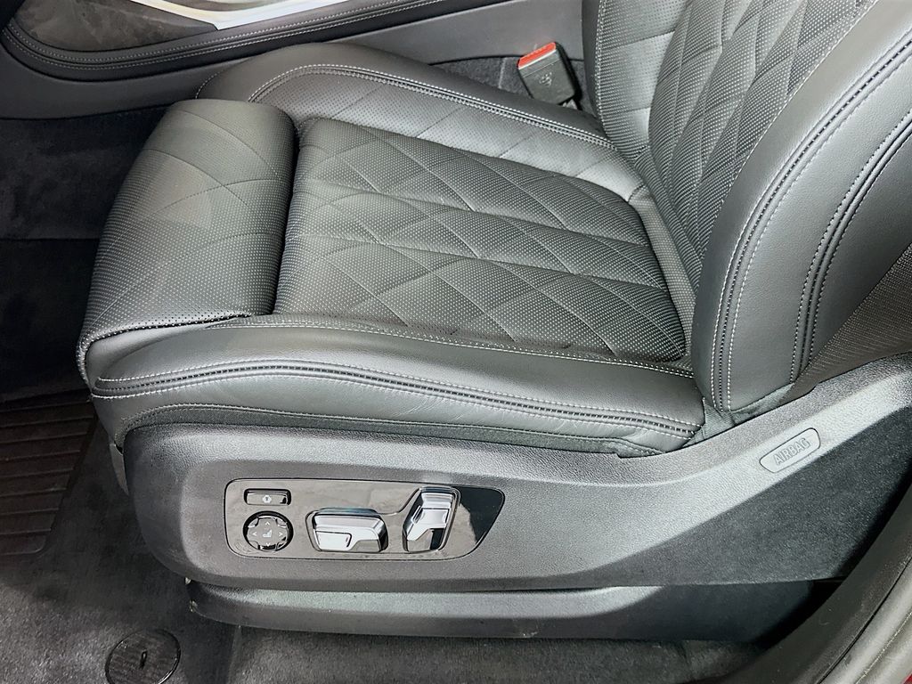 Thumbnail: 2025 BMW X7 - 20