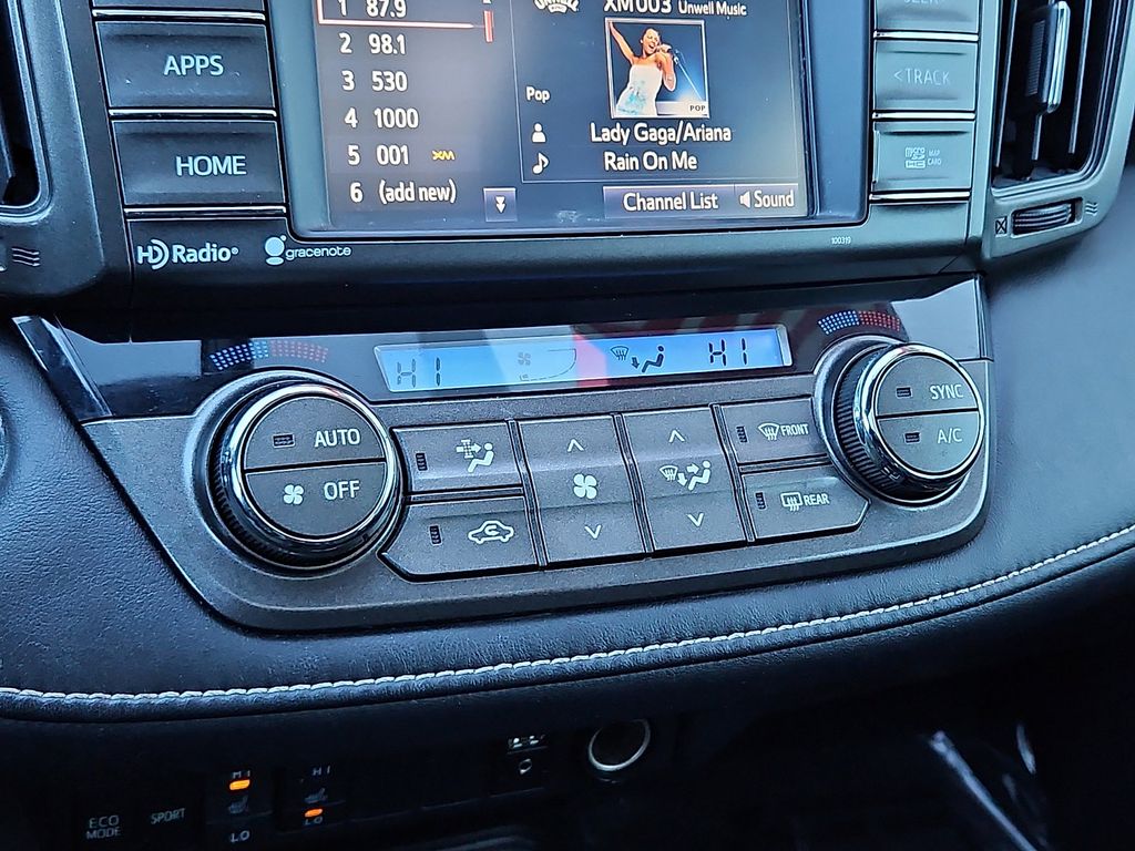 Thumbnail: 2015 Toyota RAV4 - 18