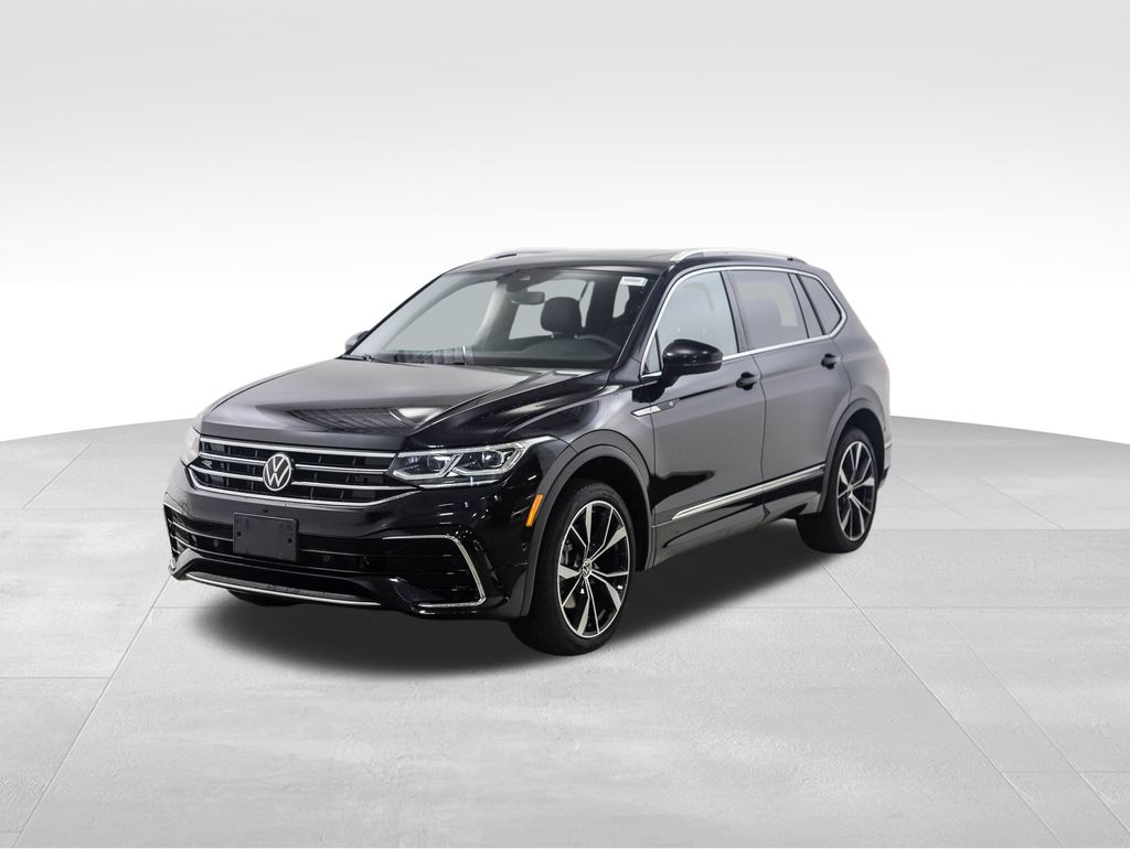Thumbnail: 2022 Volkswagen Tiguan - 1