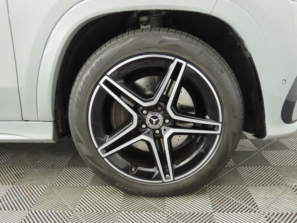 Thumbnail: 2024 Mercedes-Benz GLS - 32