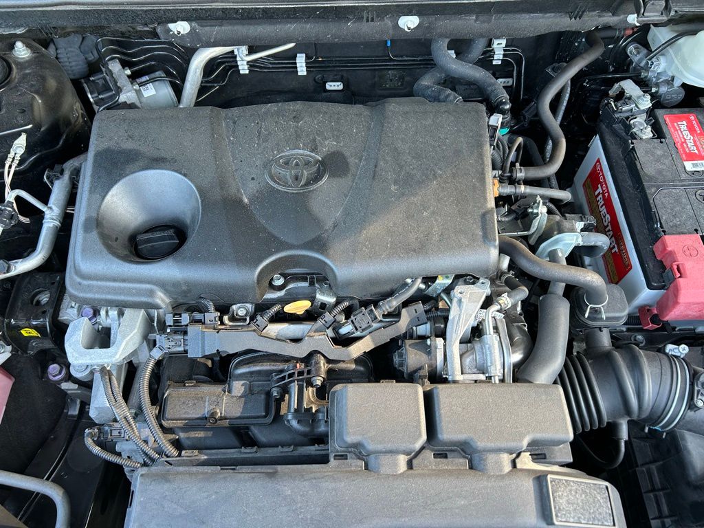 Thumbnail: 2021 Toyota RAV4 - 11