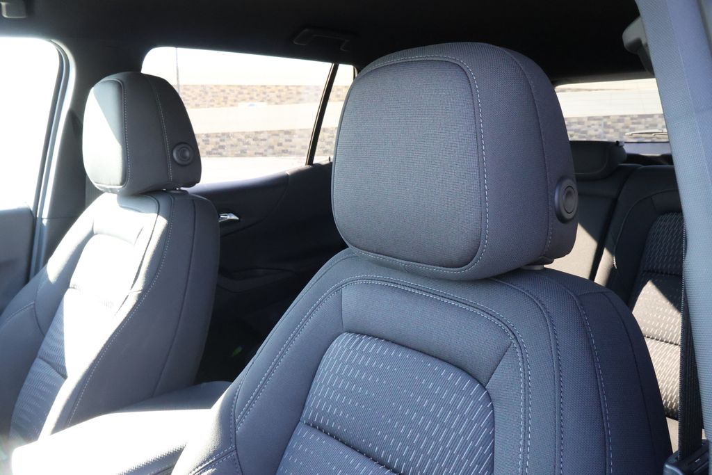 Thumbnail: 2026 Chevrolet Equinox - 15