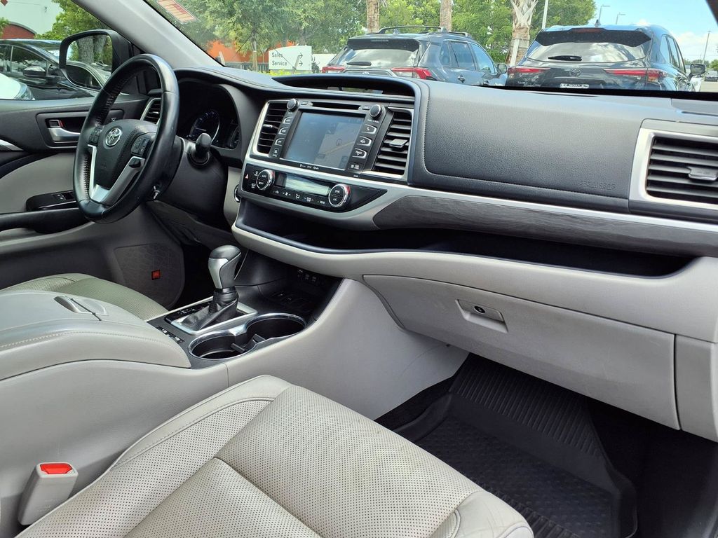 Used 2018 Toyota Highlander SUV