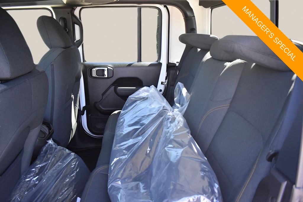 New Car 2025 Jeep Gladiator  Sport S For Sale Under $60,000 In Austin, Texas