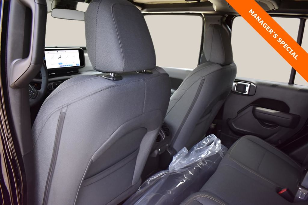 New Car 2025 Jeep Gladiator  Sport S For Sale Under $40,000 In Austin, Texas