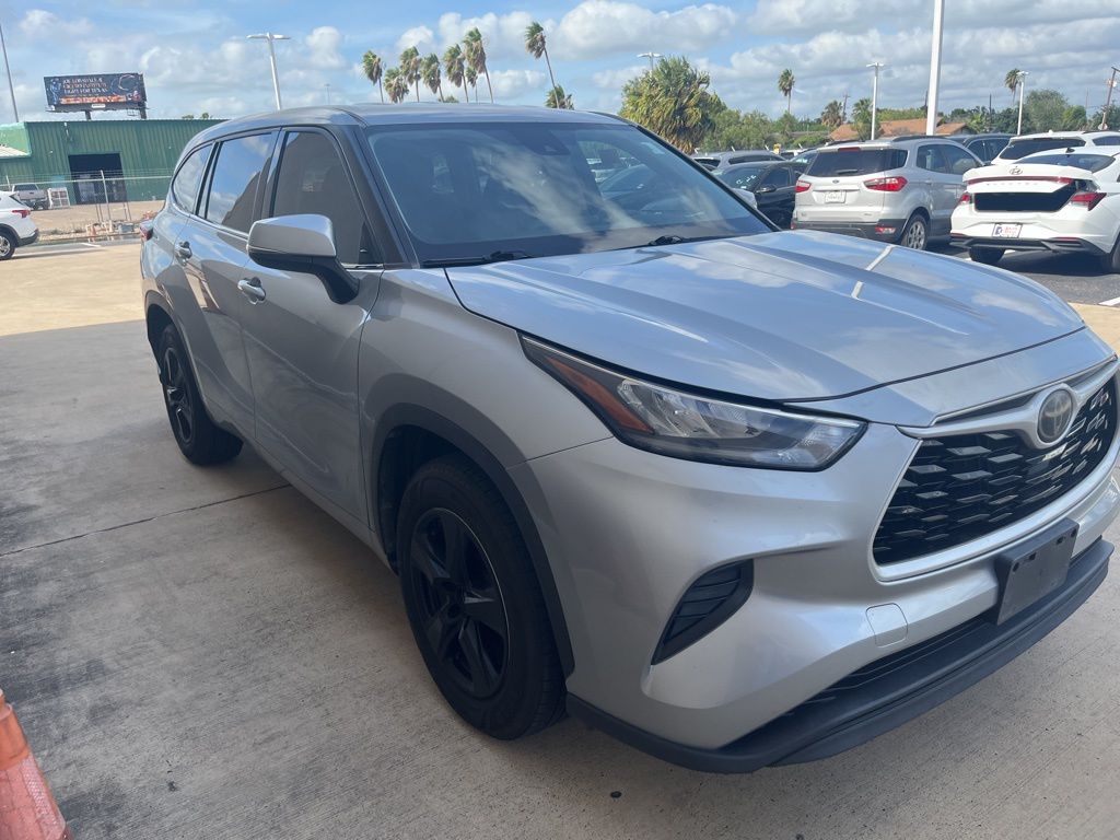 Thumbnail: 2020 Toyota Highlander - 4