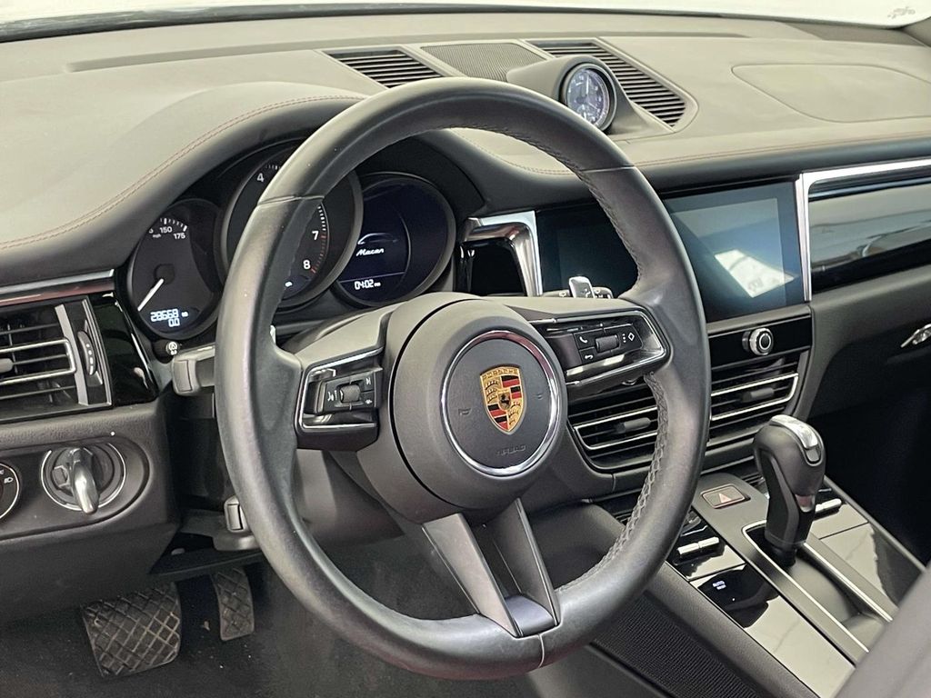 2023 Porsche Macan Base - 3