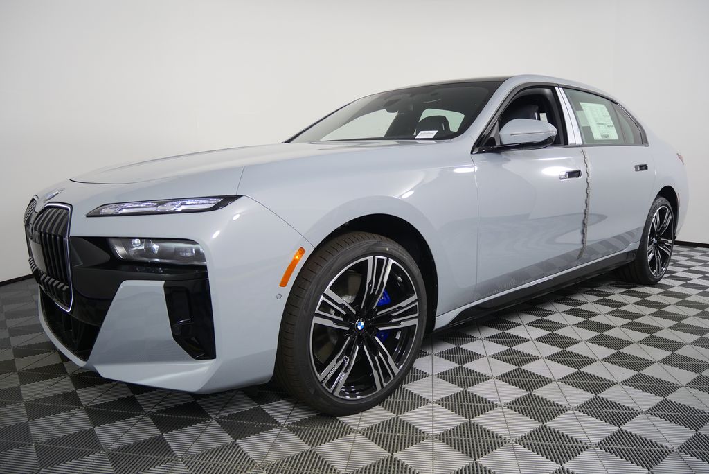 Thumbnail: 2025 BMW 7 Series - 8