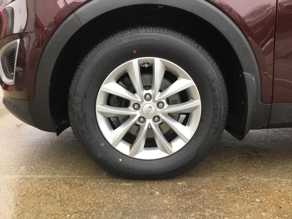 Thumbnail: 2018 Kia Sorento - 9