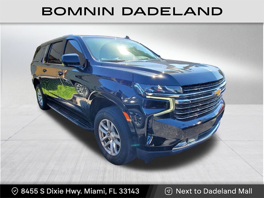 2023 Chevrolet Suburban LT photo