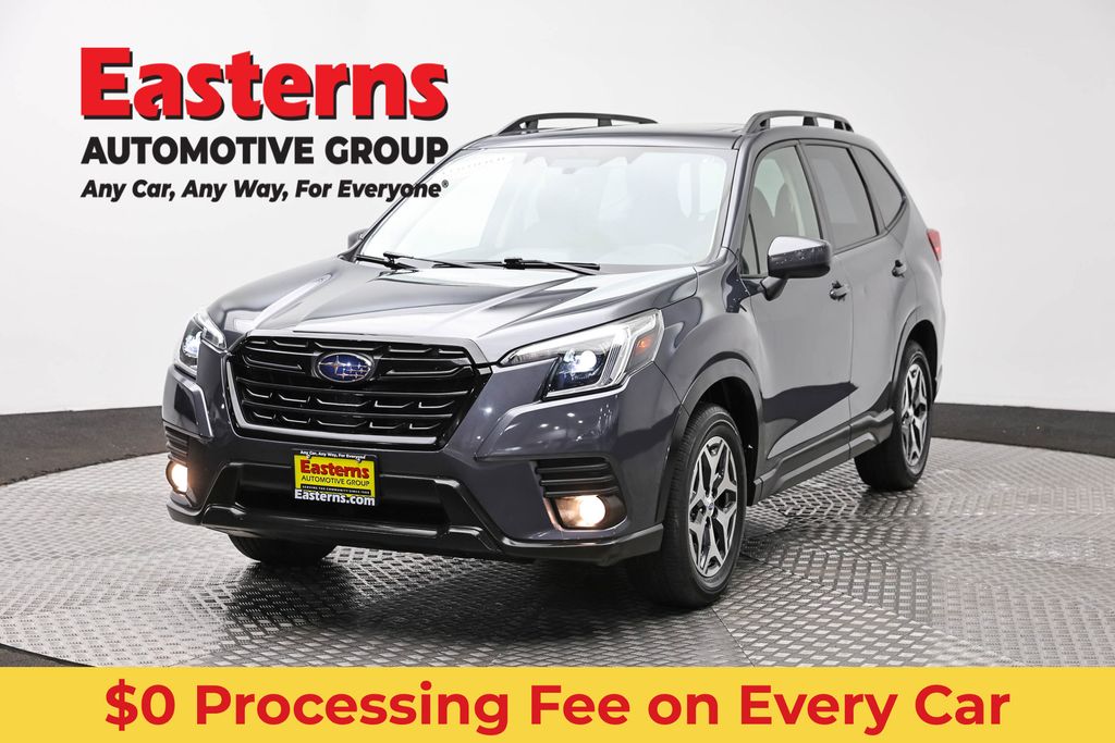 2023 Subaru Forester Premium's photo