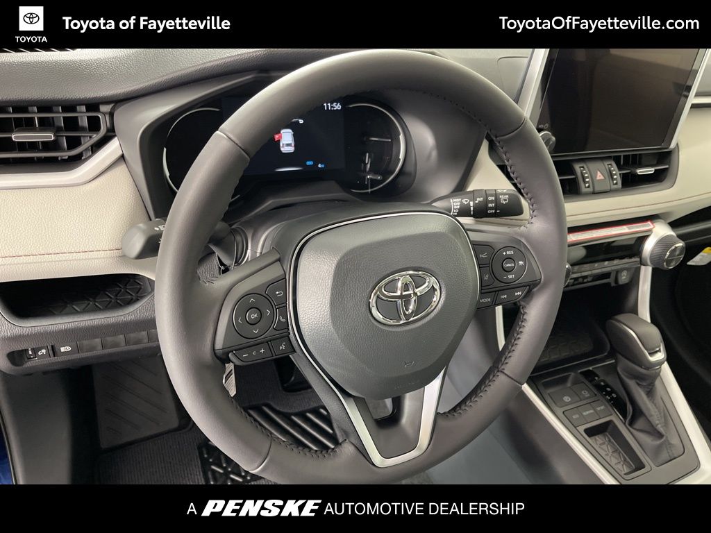 Thumbnail: 2025 Toyota RAV4 - 26