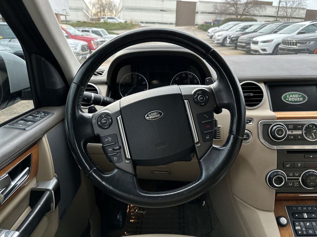 2016 Land Rover LR4 HSE  at Ultimate Motorsports