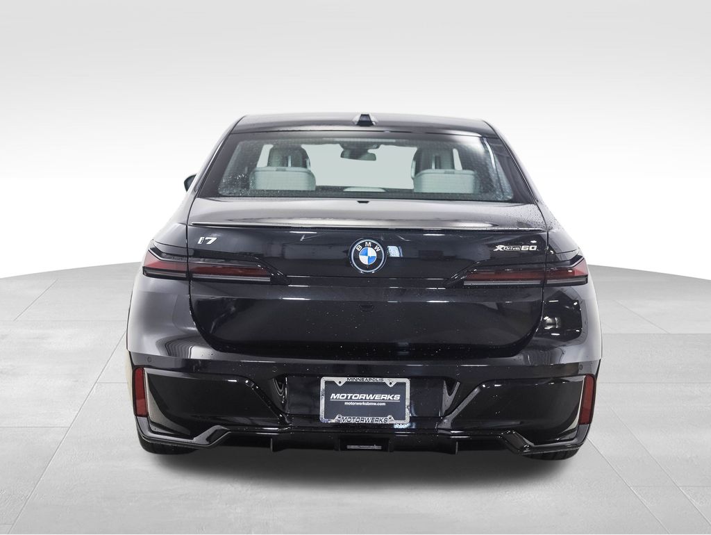 2025 BMW i7 xDrive60 4
