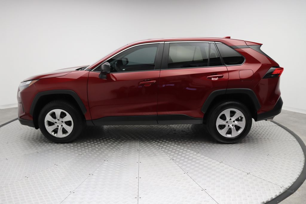 2023 Toyota RAV4 LE 12