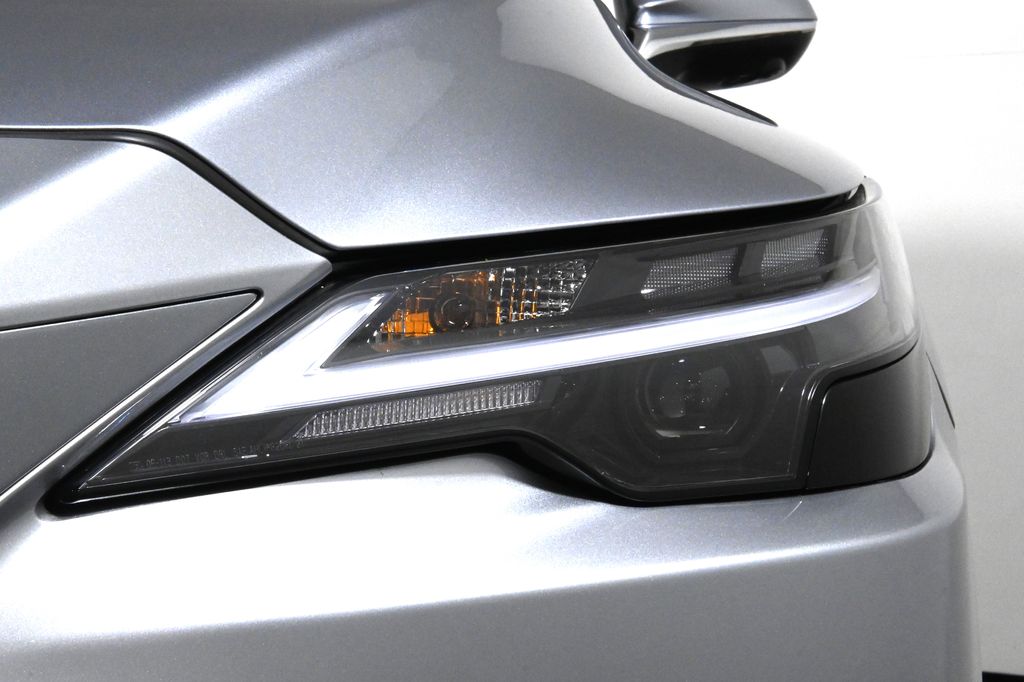 Thumbnail: 2025 Lexus RX - 11