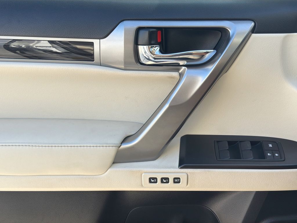 Thumbnail: 2023 Lexus GX - 29