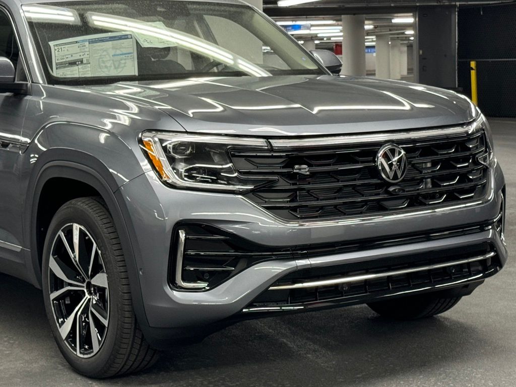 2024 Volkswagen Atlas 2.0T SEL Premium R-Line 35