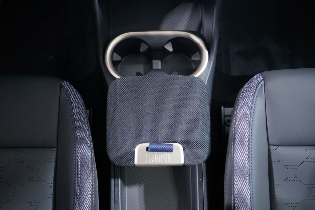 Thumbnail: 2026 MINI Cooper Countryman - 14