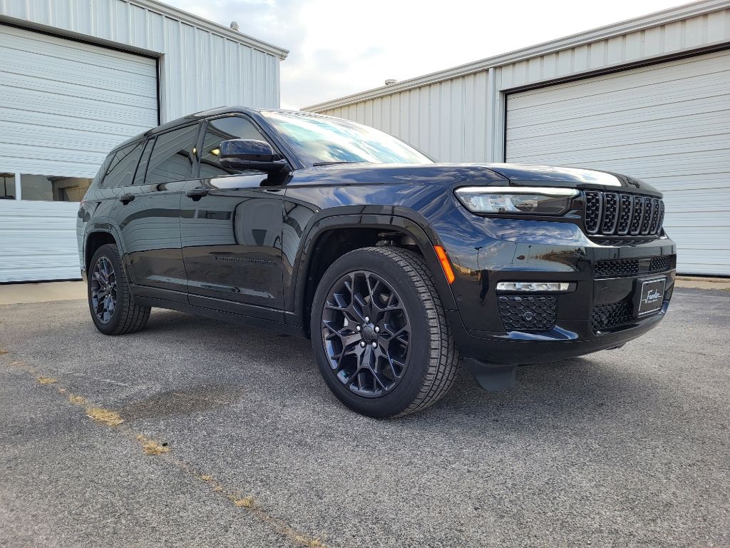 2023 Jeep Grand Cherokee L Summit 7