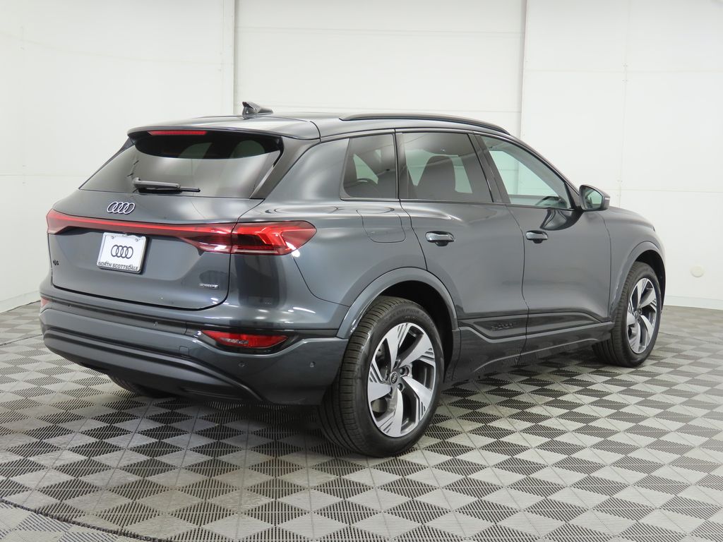 2025 Audi Q6 e-tron Premium 5