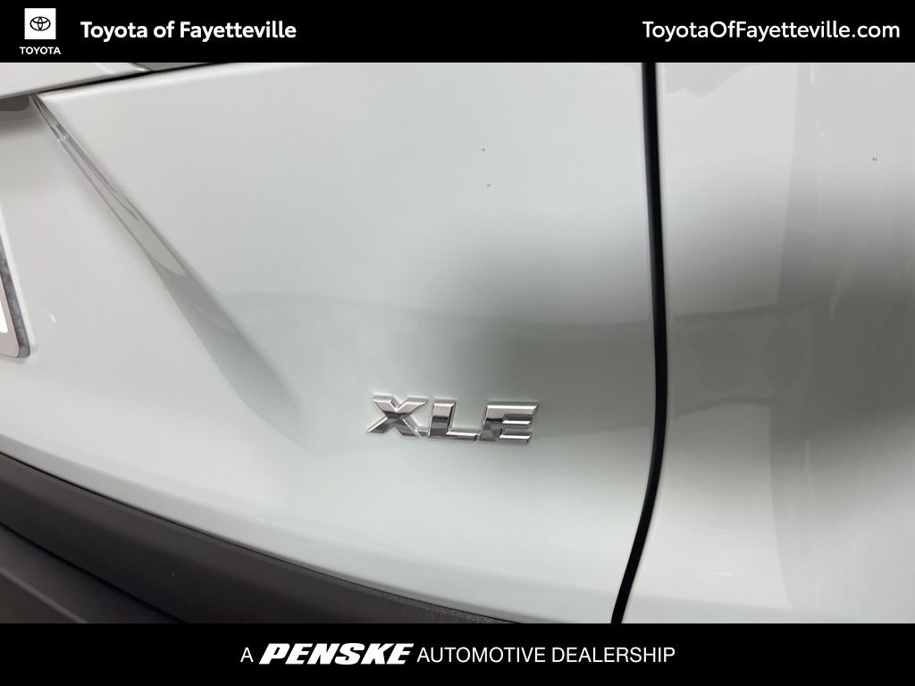 Thumbnail: 2021 Toyota RAV4 - 4