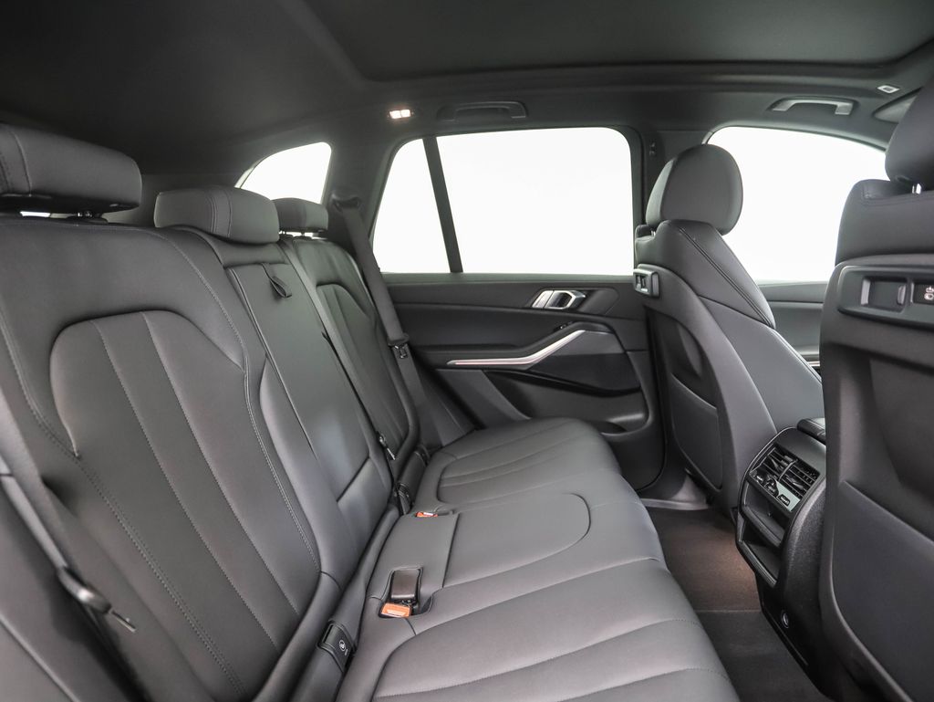 2022 BMW X5 xDrive40i 27