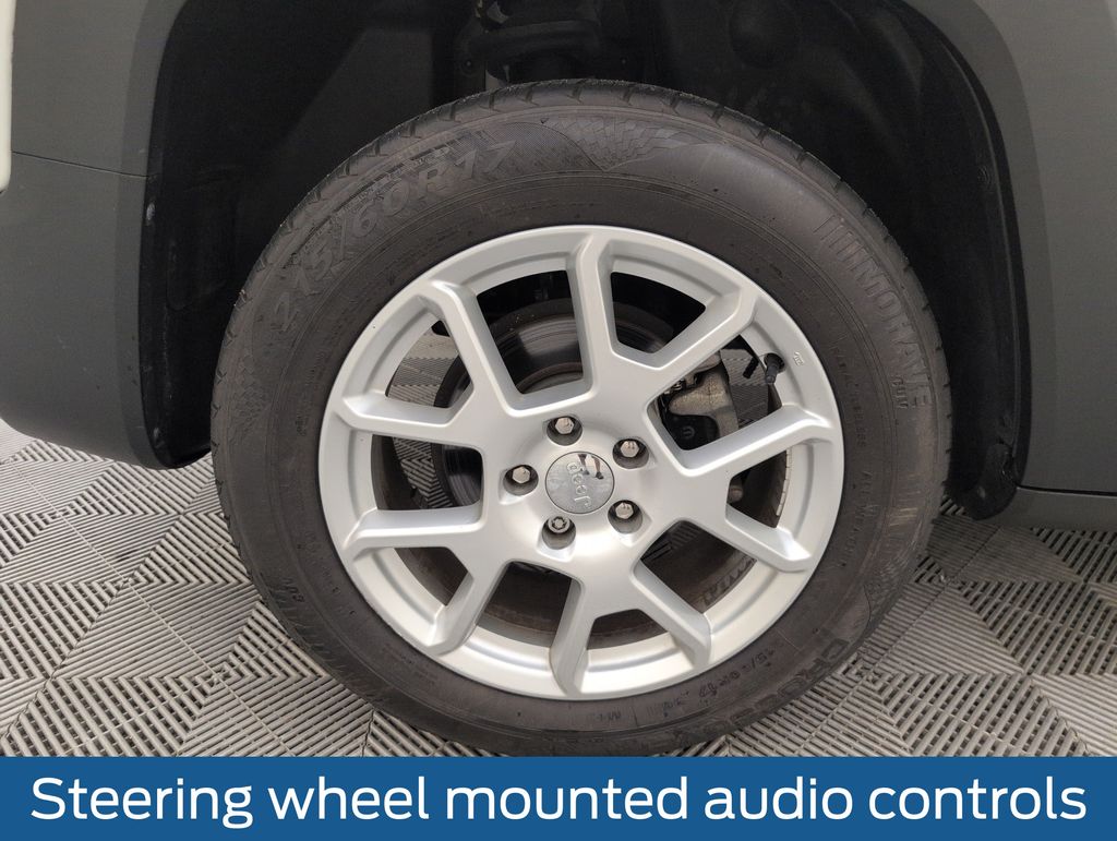 Certified Used 2021 White Jeep Latitude image 19
