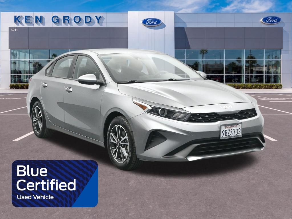 Steel Gray 2022 Kia Forte LXS FWD Sedan Front-Wheel Drive Continuously Variable Transmission