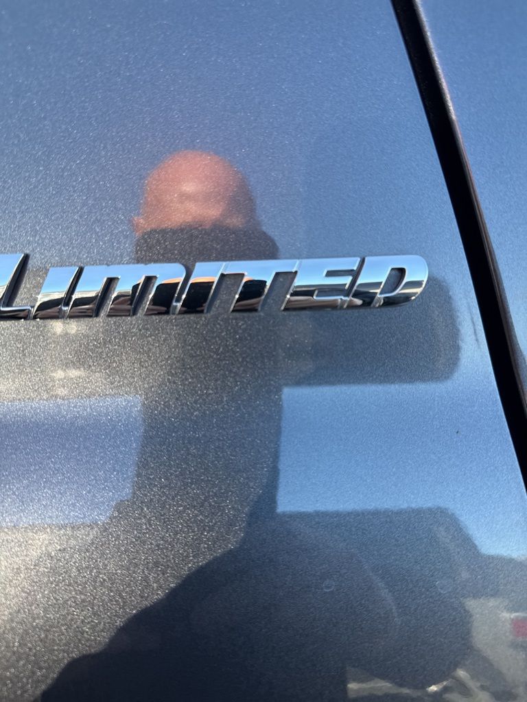 Thumbnail: 2018 Toyota Sequoia - 5