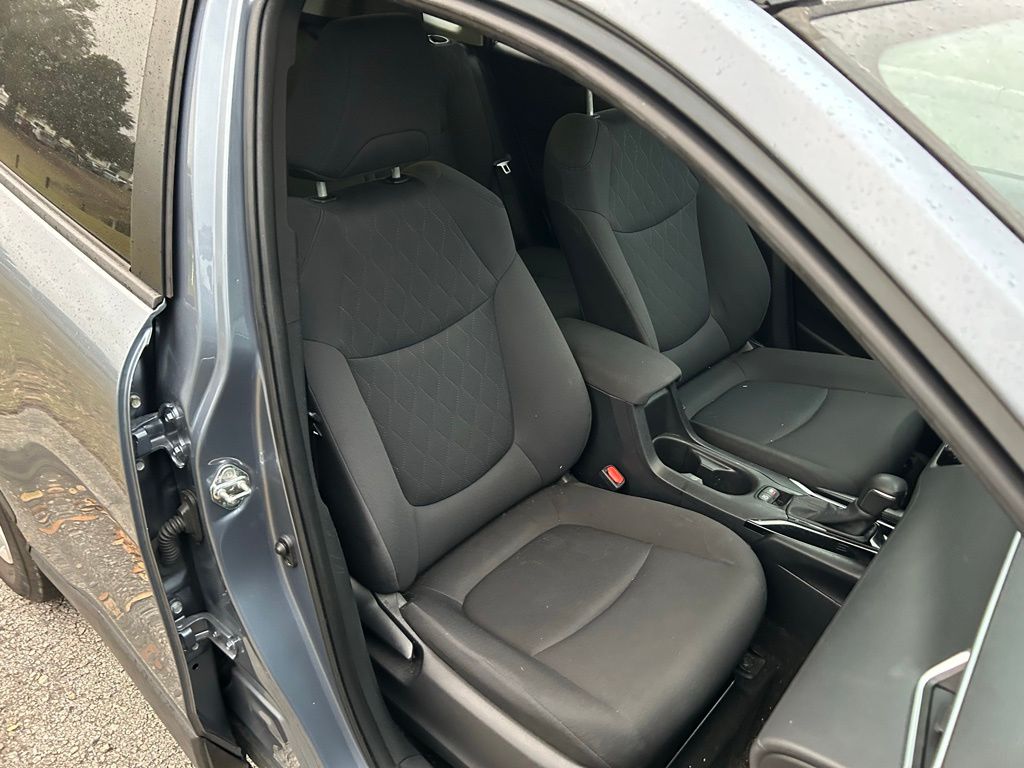 Thumbnail: 2022 Toyota Corolla Cross - 15