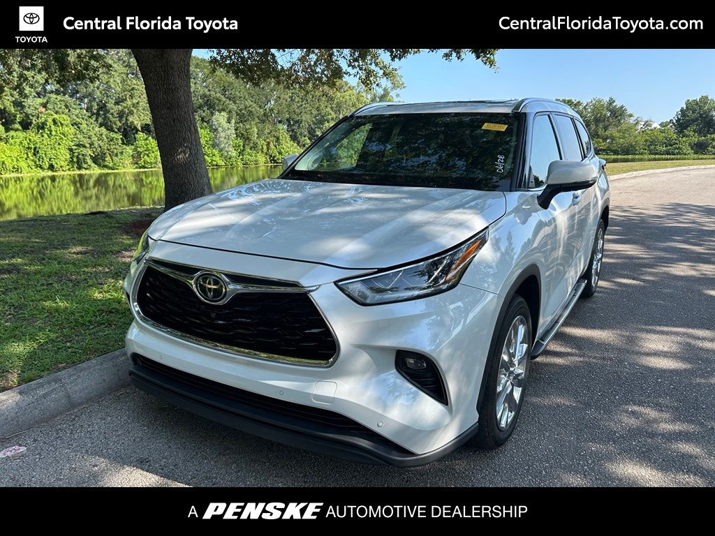Thumbnail: 2022 Toyota Highlander - 1