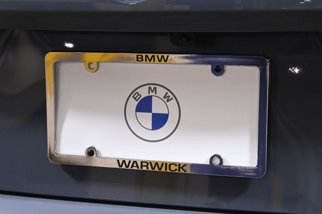 Thumbnail: 2026 BMW M5 - 14