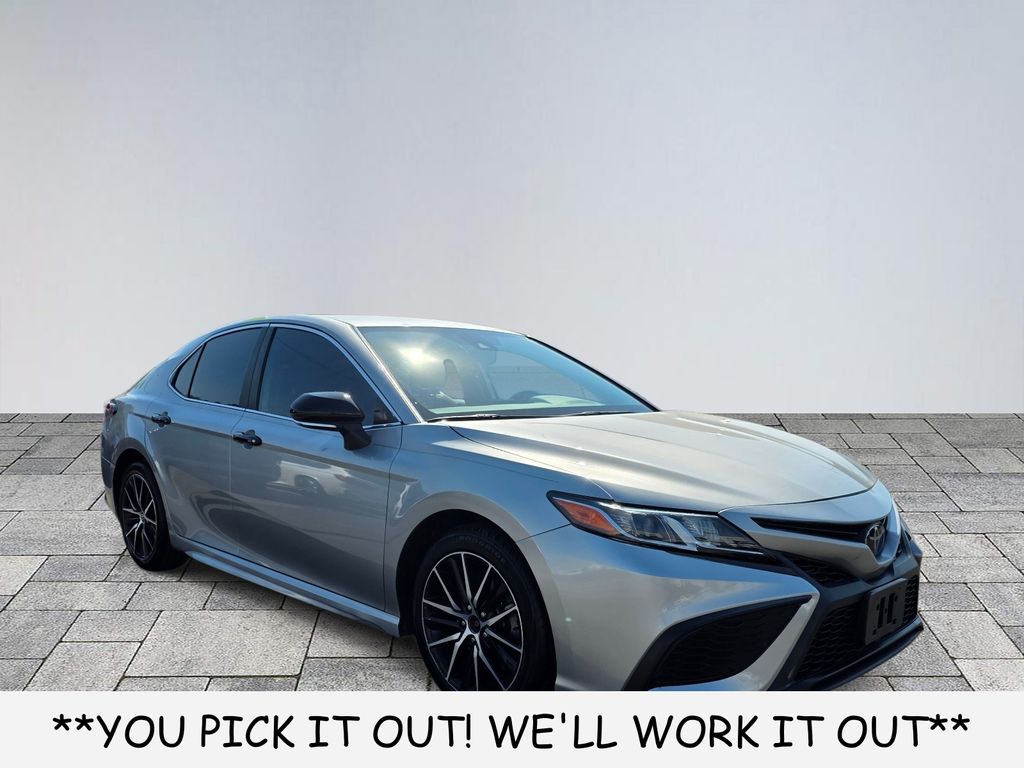 2023 Toyota Camry SE AWD