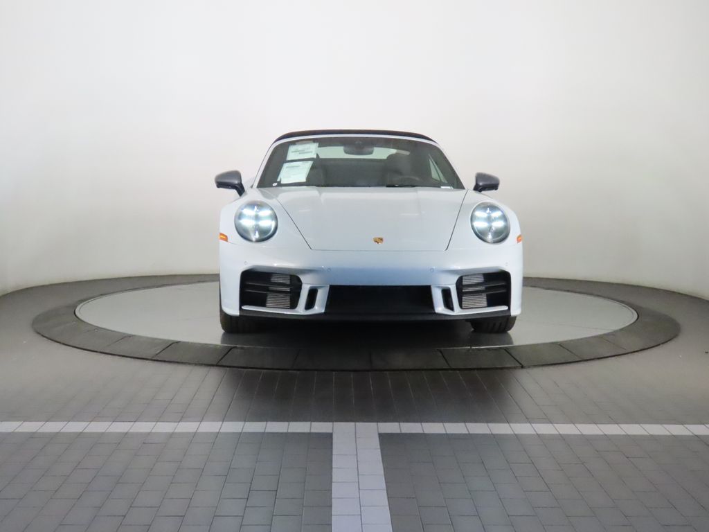 Thumbnail: 2026 Porsche 911 - 10