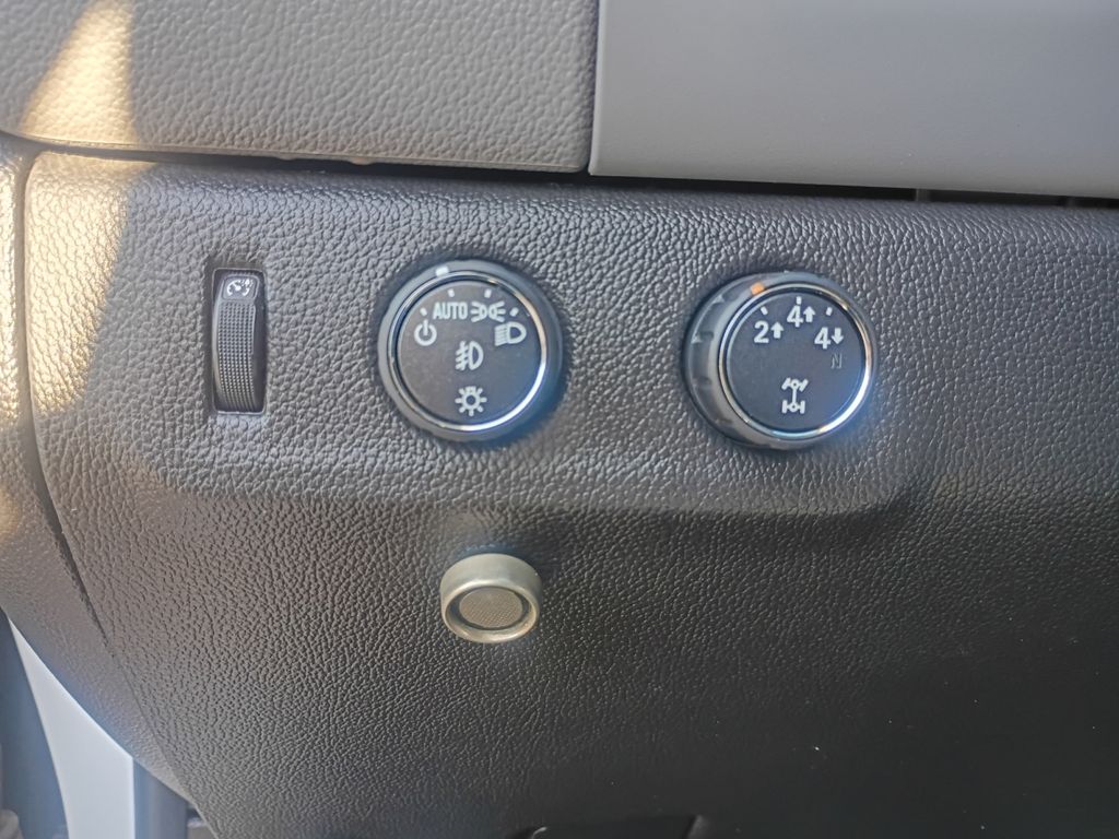 Used Car 2015 Chevrolet Colorado  Lt For Sale Under $20,000 In Austin, Texas