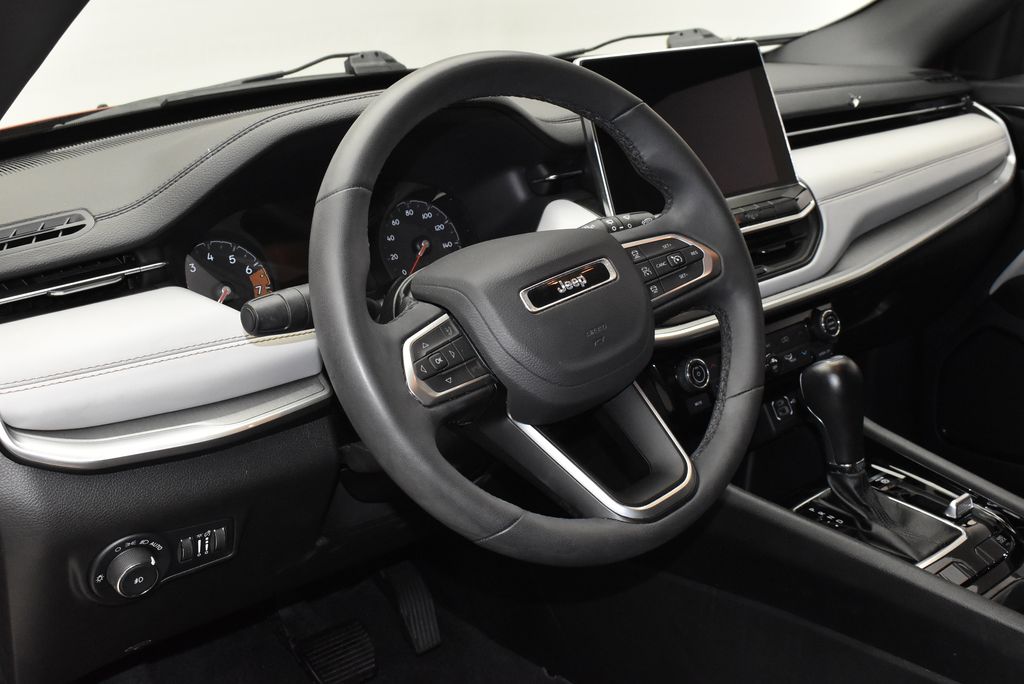 Thumbnail: 2025 Jeep Compass - 16