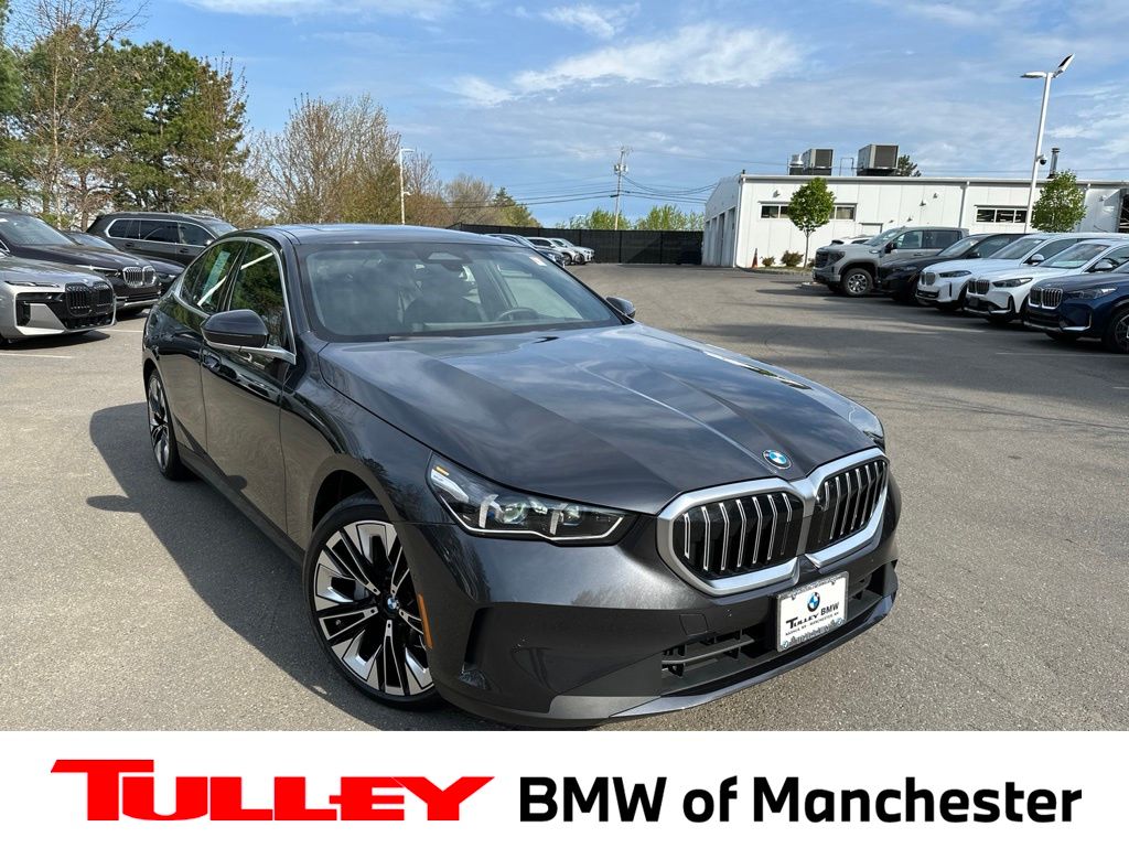 Gray (Dark Graphite Metallic) 2025 BMW 5 Series Sedan All-Wheel Drive 8-Speed Automatic