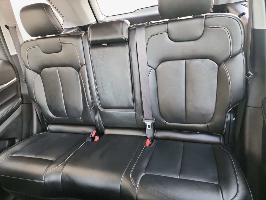 Used Car 2023 Jeep Grand Cherokee  Limited For Sale Under $30,000 In Austin, Texas
