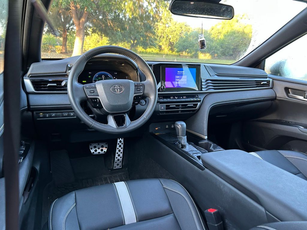 Thumbnail: 2025 Toyota Camry - 12