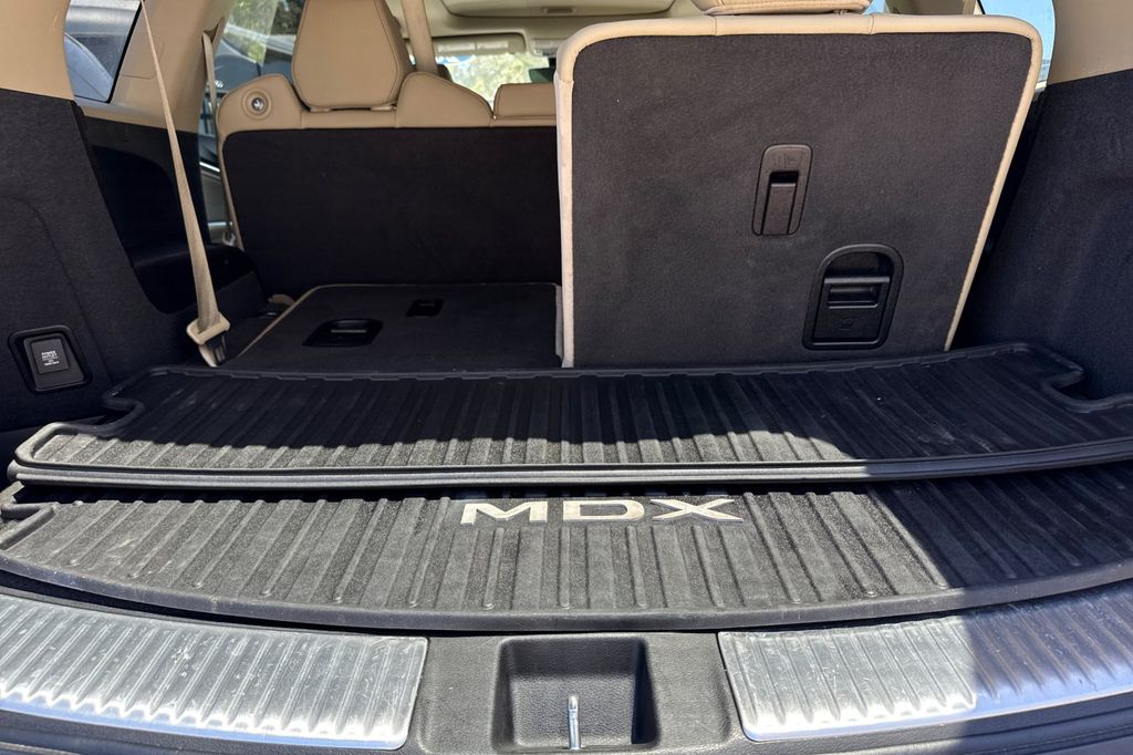 Used 2020 Platinum White Pearl Acura Technology image 18