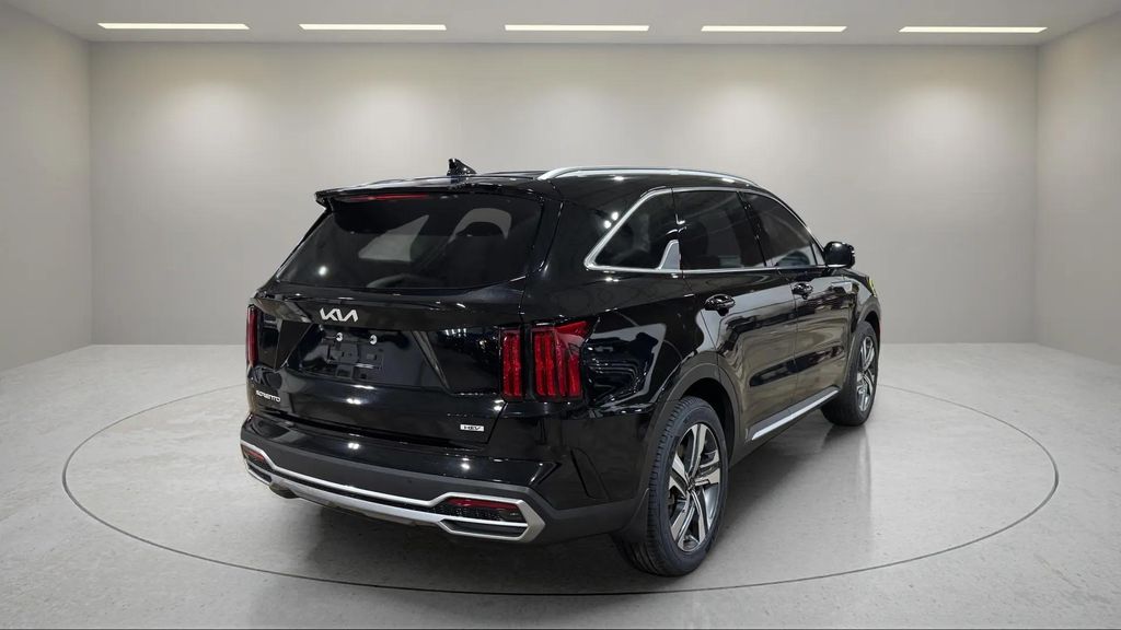 Used 2023 Aurora Black Kia SX Prestige image 3